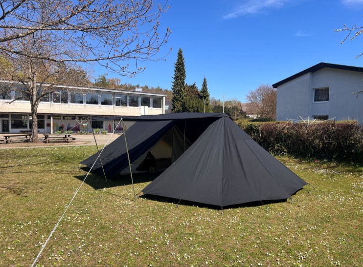Datei:Lambro2schwarz.jpg