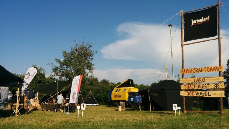 Datei:Adventuresouthside2016.jpg
